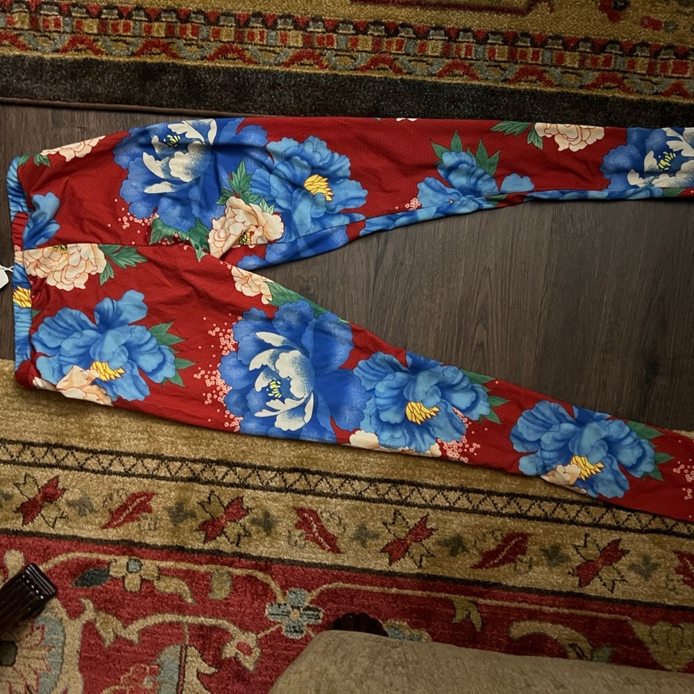 Adidas Red Leggings with Blue and White Floral Pattern - Picture 3 of 5